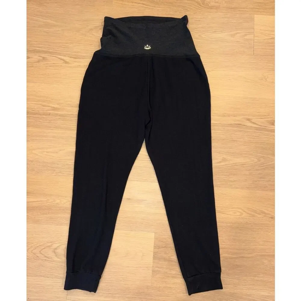 Beyond the Bump by Beyond Yoga black maternity leggings womens size Medium